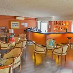 Garden Hotel 4*